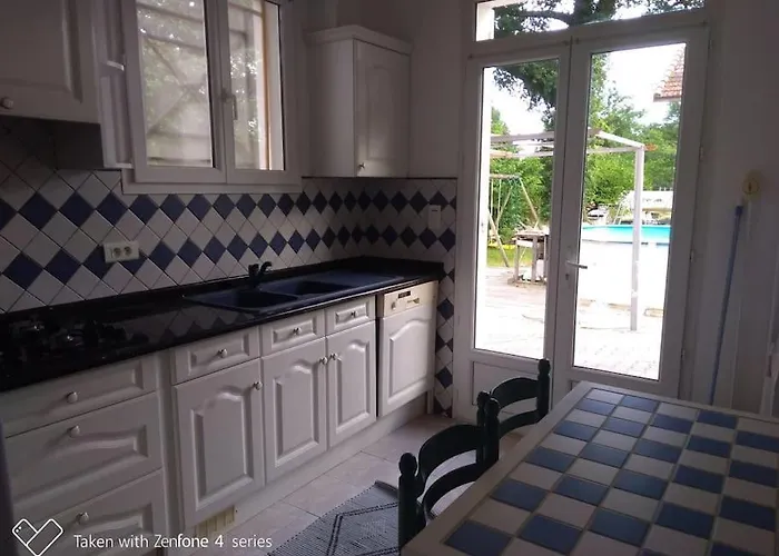 Maison Privee Avec Piscine Holiday home